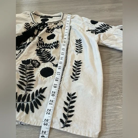 ZARA Linen/Cotton BOHO Embroidered open Front Blouse with tassels. M - Picture 13 of 13